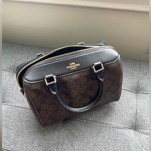 Coach bag - hardly used